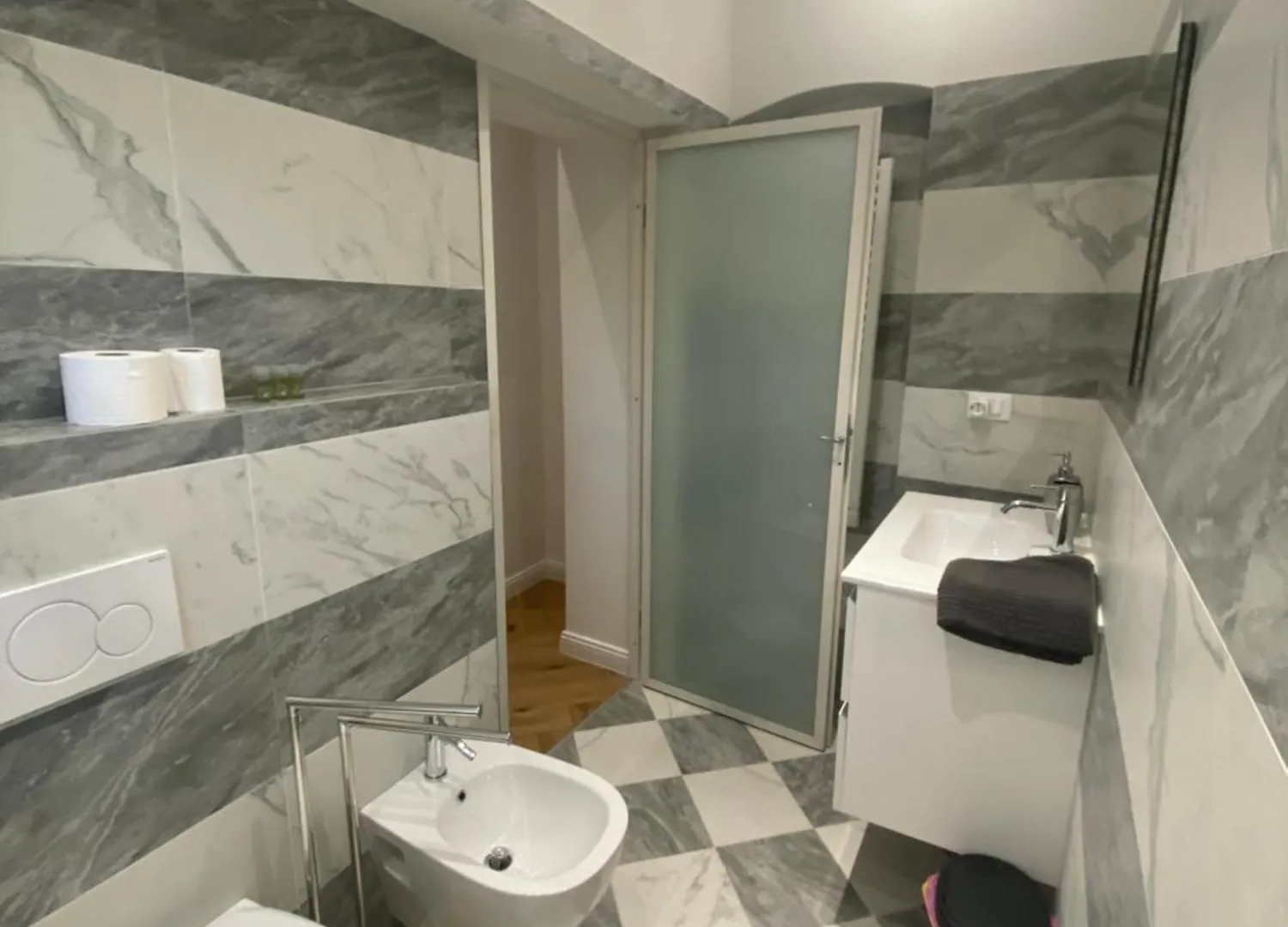 Sonnino House Apartment Pisa Italy