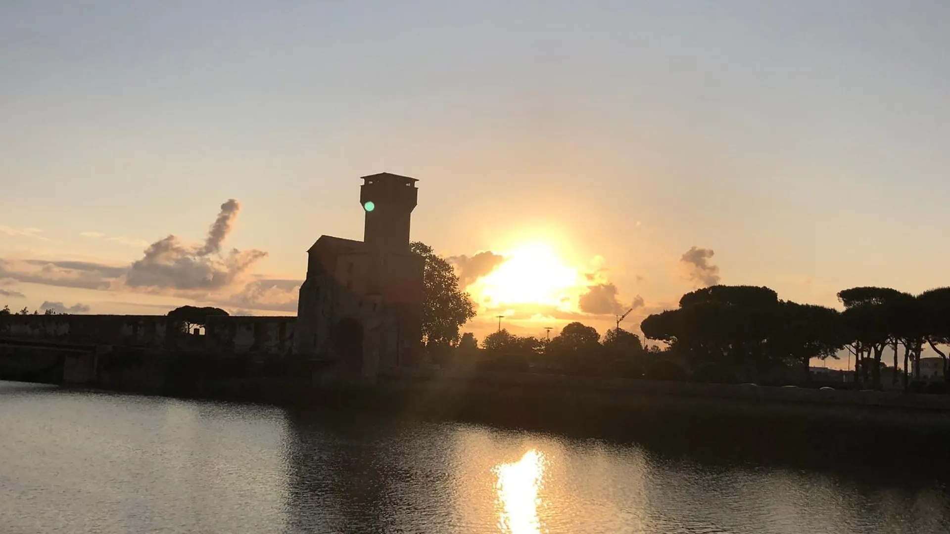 Sonnino House Apartment Pisa Italy