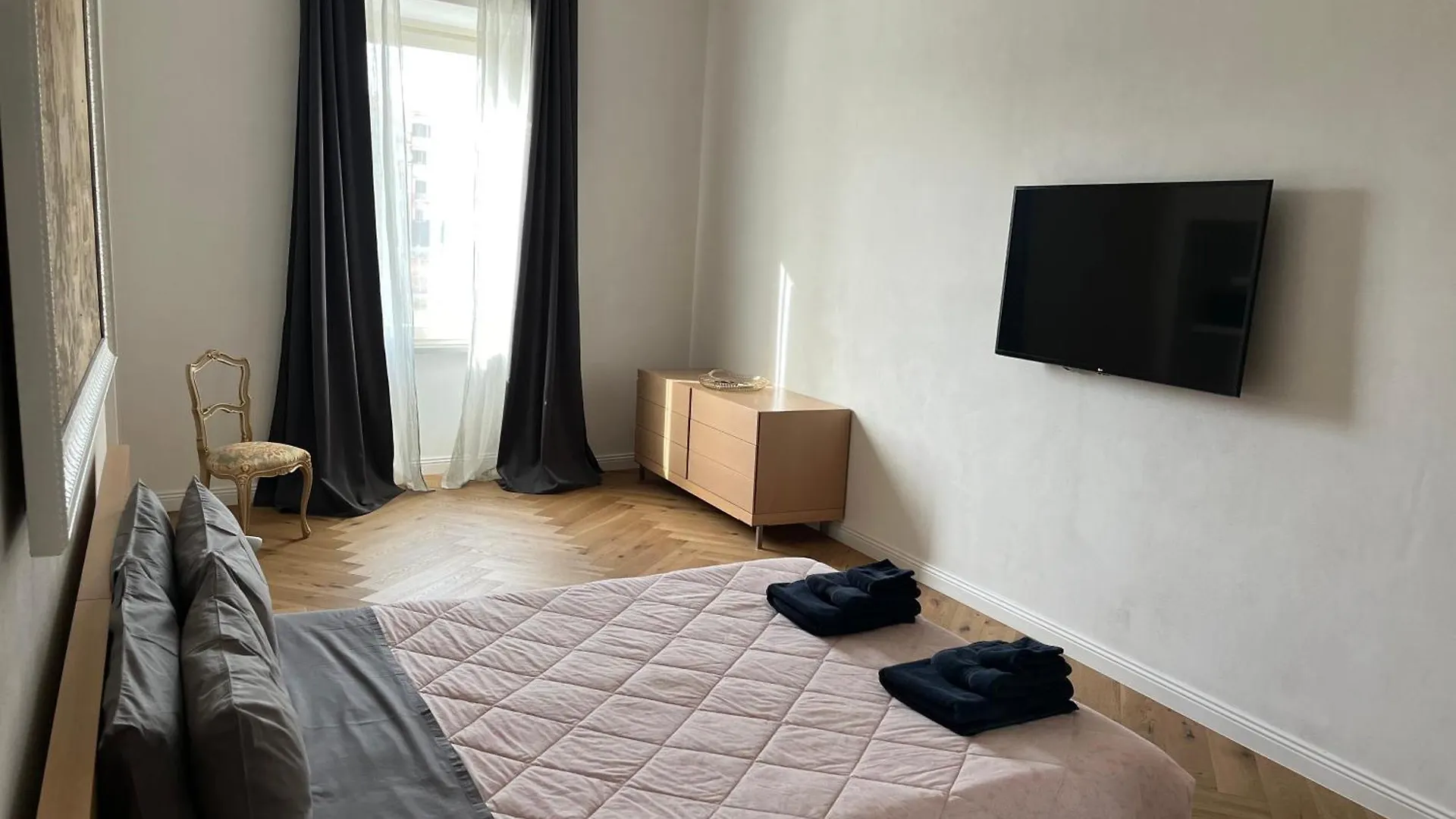 Sonnino House Apartment Pisa Italy